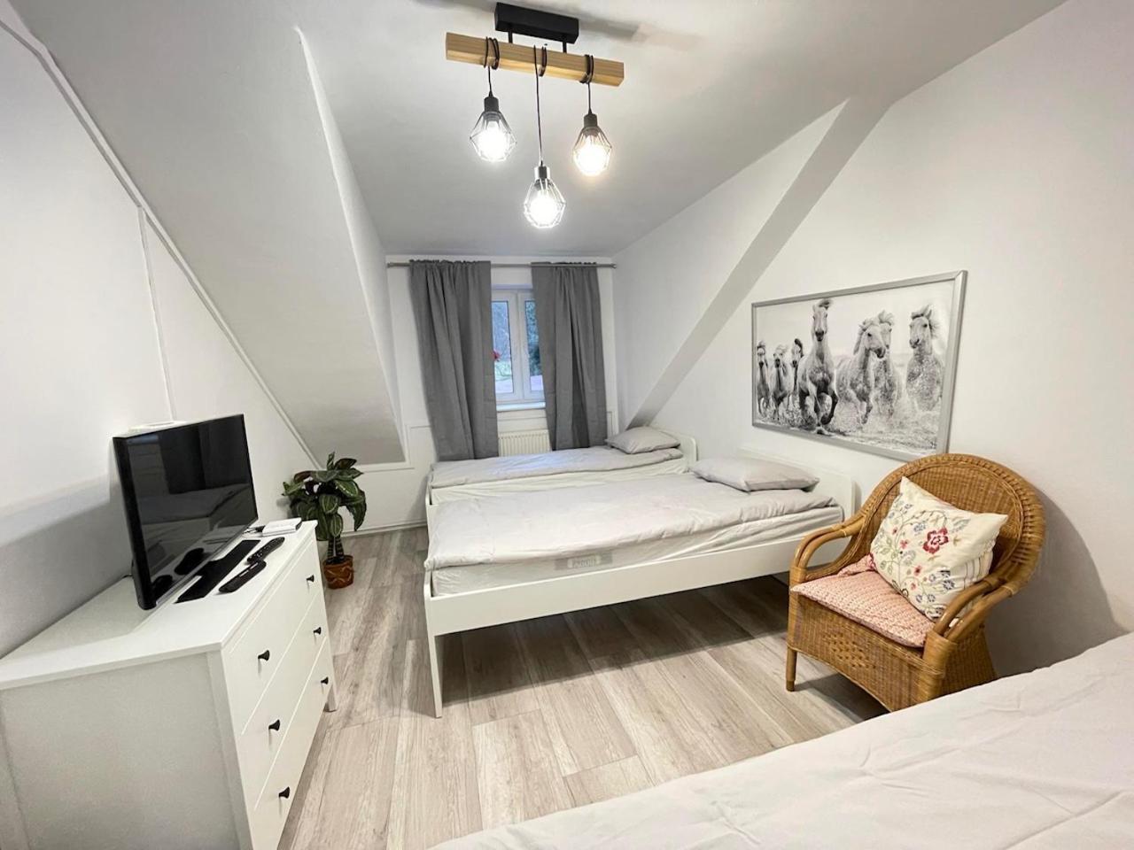 Hotel Ostoya Roztocze Szczebrzeszyn Esterno foto
